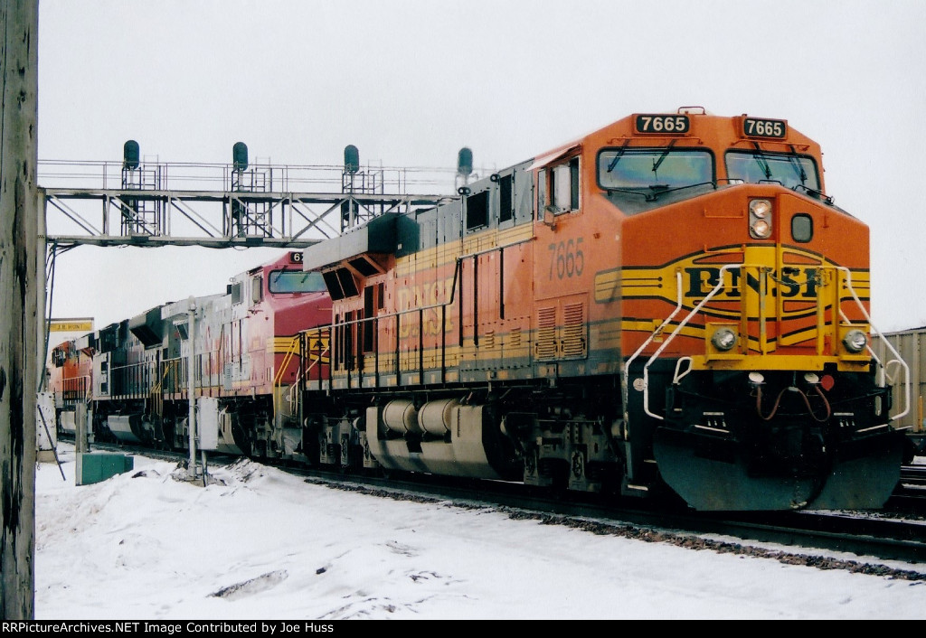 BNSF 7665 West